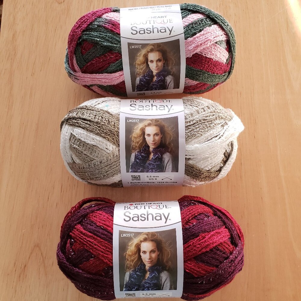 NWT 3 skeins sashay yarn